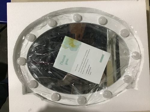 LUXFURNI Hollywood Lighted Vanity Makeup Mirror - Lot 561