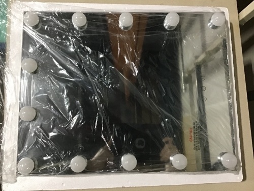 Luxfurni Lighted Vanity Makeup Mirror  - Lot 381
