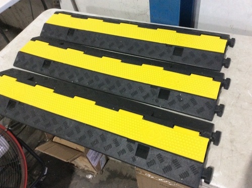 Heavy Duty Cable Protector Speed Bumps, Set of 3  - Lot 396