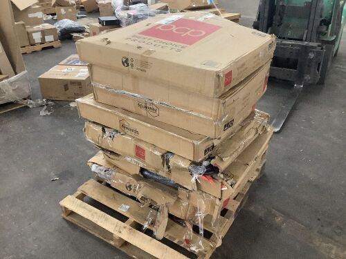 Pallet of Mixed Condition Zero Gravity Chairs  - Lot 754