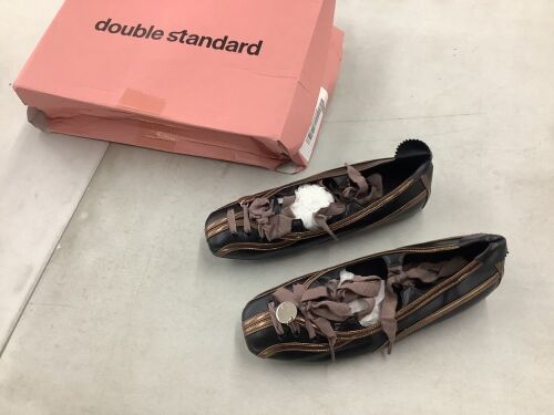 Ballet Flats  - Lot 626