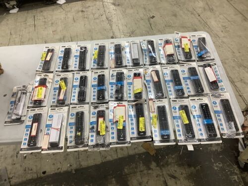 Lot of (31) Universal Remotes  - Lot 724