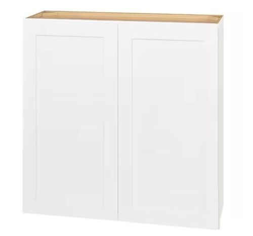 Hampton Bay Avondale 36 in. W x 12 in. D x 36 in. H Ready to Assemble Plywood Shaker Wall Kitchen Cabinet in Alpine White  - Lot 121