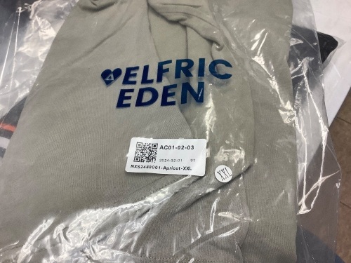 Aelfric Eden Apricot XXl shirt - Lot 262