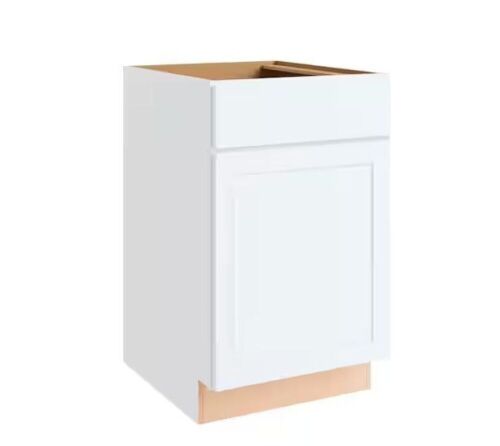 Hampton Bay Courtland 21 in. W x 24 in. D x 34.5 in. H Assembled Shaker Base Kitchen Cabinet in Polar White  - Lot 63