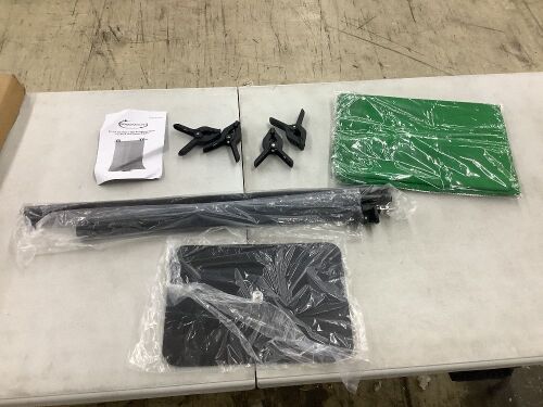 ShowMaven 5x6.5ft Adjustable Photo Backdrop Stand with Flat Base, 4 Clamps & Green Backdrop - Lot 148