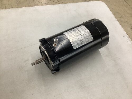 Swimming Pool Pump Motor - Spins Freely  - Lot 365