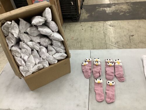 Lot of (30) Kids Socks, 5 Pack - Lot 745