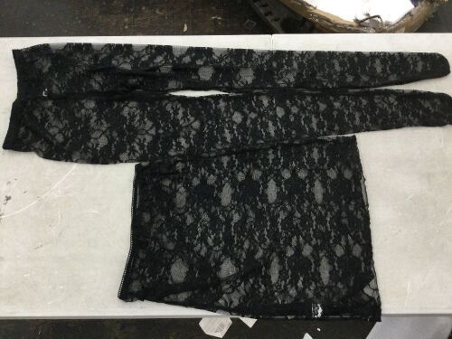 Lot of (7) Lace Skirt & Leggings, 4 Small, 2 Med, 1 Large - Lot 585
