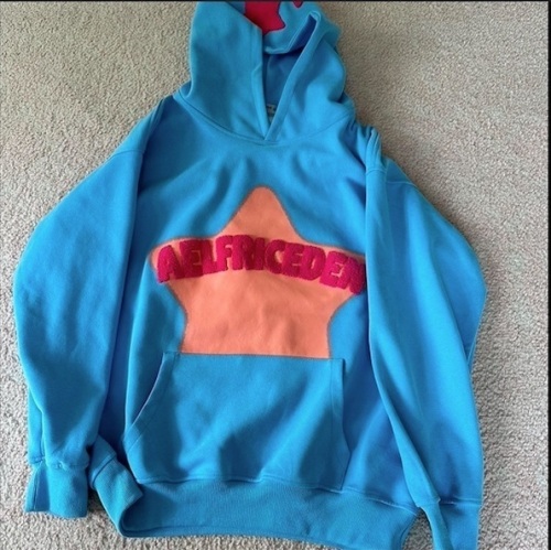Aelfric Eden Women's Blue and Pink Hoodie size small - Lot 359