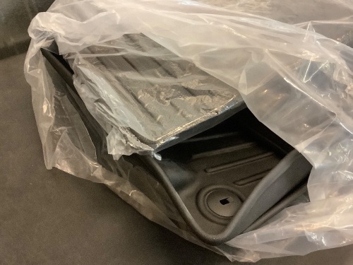 Floor Mats and Cargo Mat and Seat Back Cover for Tuscon 2022+ - Lot 7392