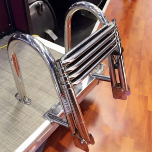 Heavy Duty Boat Trailer Step Ladder - Lot 7993