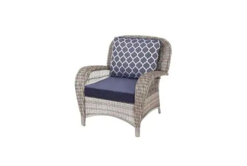Hampton Bay Beacon Park Gray Wicker Outdoor Patio Stationary Lounge Chair with CushionGuard Midnight Trellis Navy Blue Cushions - Lot 35