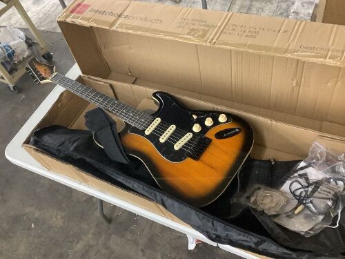 Beginner Electric Guitar Kit w/ Case, 10W Amp, Tremolo Bar - 39in - Lot 694