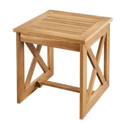 Hampton Bay 18 in. Natural brown Outdoor Side Table  - Lot 677