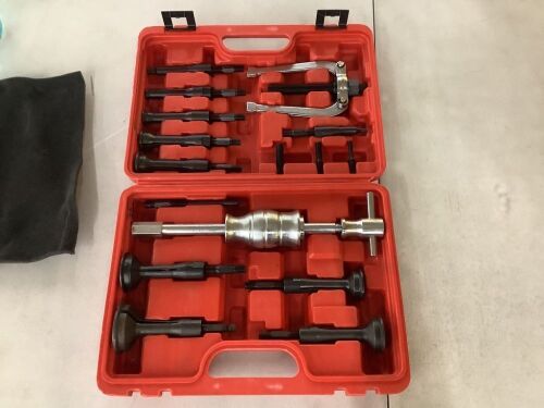 Blind Hole Bearing Puller  - Lot 154
