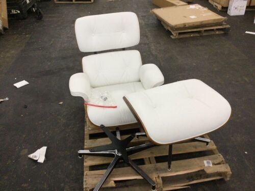 Mid Century Lounge Chair with Ottoman - Light Scuffs & Scratches  - Lot 10