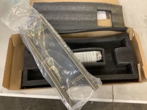 TOGU Solid Standoffs Heavy-duty Commercial Grade Stainless Steel Push Pull Door Handles - Lot 121