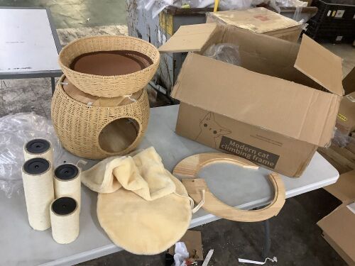 59" Cat Tower - Broken Hammock Support Piece  - Lot 243