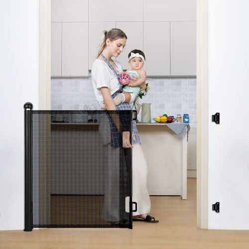  COMOMY Retractable Baby Gate 0-71", 33" Tall  - Lot 458