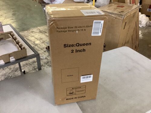 2" Queen Gel Memory Foam Mattress Topper wit Removable Cover - Lot 406