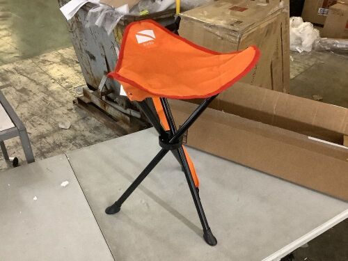 Risibix Foldable Tripod Stool  - Lot 506