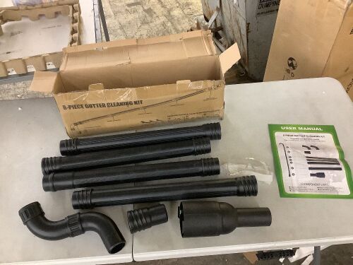 8-Piece Gutter Cleaning Kit  - Lot 618