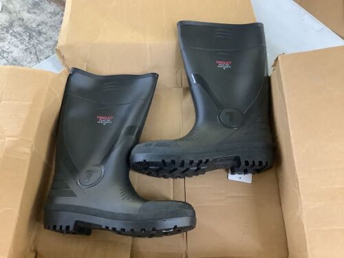 Tingley Pilot G2 Safety Toe Rubber Boots, Size 13  - Lot 199