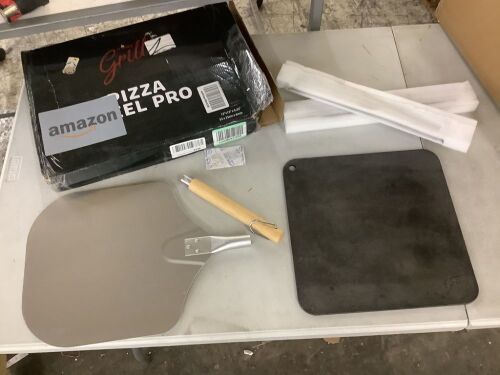 Hans Grill Pizza Steel PRO Square Conductive Metal Baking Sheet for Cooking Pizzas in Oven and BBQ  - Lot 493