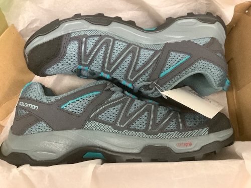 Salomon Pathfinder Womens Shoe, Size 8, Appears New - Lot 106