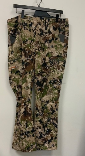 Sitka Mens Pants, Size 40, E-Commerce Return, Sold as is - Lot 328