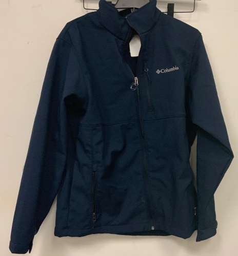 Columbia Women's Jacket, Size L, Appears New, Sold as is  - Lot 352