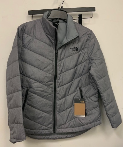 NorthFace Women's Puffer Coat, Size L, Appears New, Sold as is - Lot 361