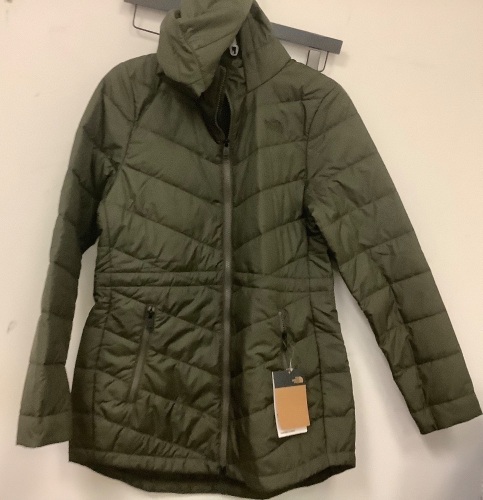 North Face Womens Jacket, M, Appears new, Sold as is - Lot 366