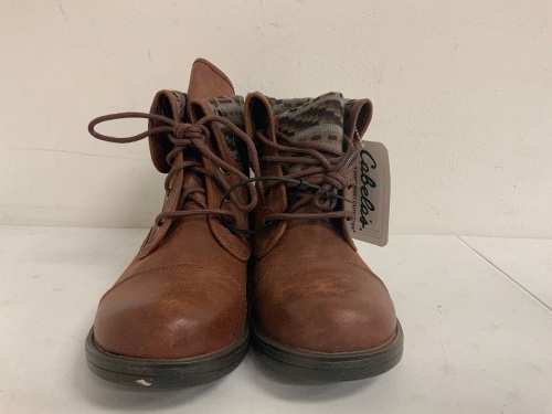 Women's Ankle Boots, Size 10, Appears New, Sold as is - Lot 385