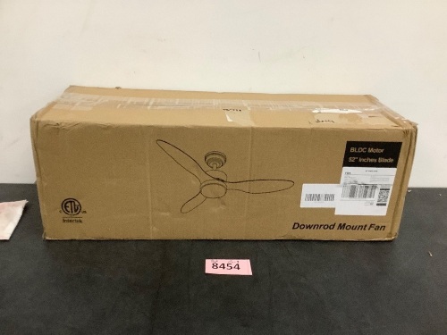 52" Ceiling Fan with Light, White - Lot 8454