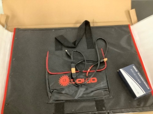 Dokio Foldable Solar Panel - Lot 8395anm