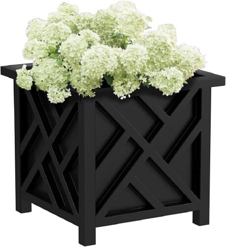 Chippendale Planters, Set of 2  - Lot 625