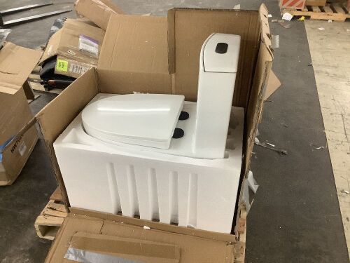 Swiss Madison St. Tropez 1-piece 1.1/1.6 GPF Dual Vortex Flush Elongated Toilet in Glossy White w/ Matte Black Hardware, Seat Included - Has Been Installed, Unused, Needs New Wax Ring   - Lot 262