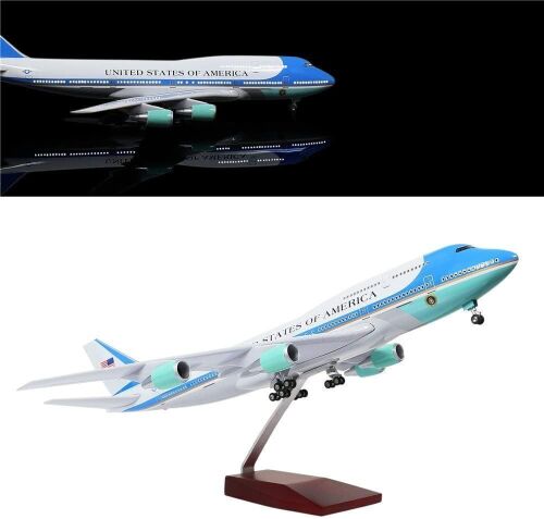  18” 1:130 Scale Model Jet United States Air Force One Plane  - Lot 516