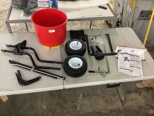  EarthWay 40lb Walk-Behind Broadcast Fertilizer Spreader - Lot 432