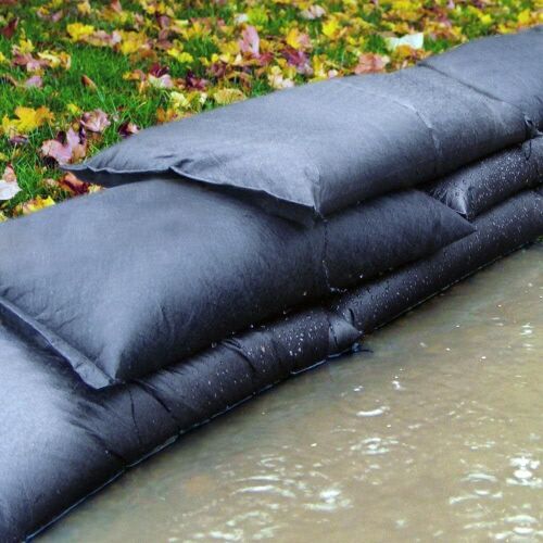 Quick Dam Water Activated Flood Bags, 24-in L x 12-in W, 20-Pack - Lot 677