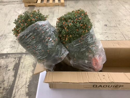 Artificial Boxwood Topiary Ball, Set of 2  - Lot 681