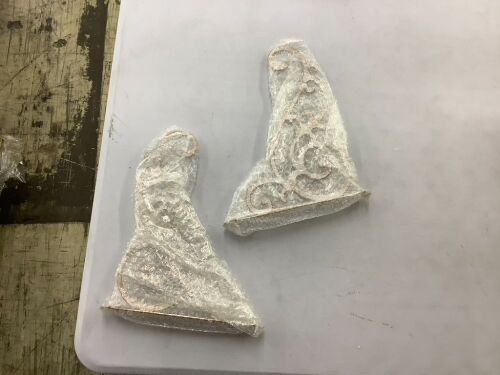 KAMTAT-SZ Wall Lights, Set of 2  - Lot 490