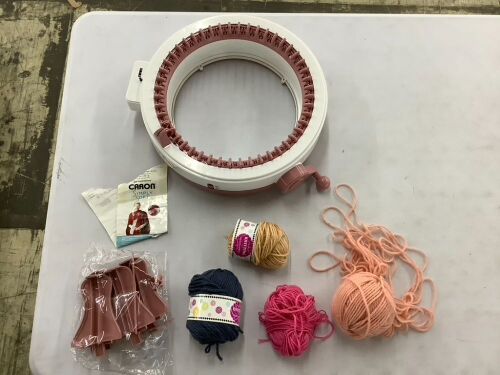 SENTRO 48 Needles Knitting Machine - Lot 494