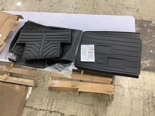 Car Floor Mats, Unknown Fit  - Lot 694