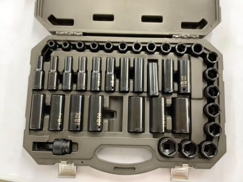 Gearwrench Socket Set - Missing 1  - Lot 264