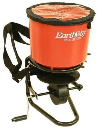 Earthway 40 Lb. Capacity Hand Crank Chest Spreader - Lot 270