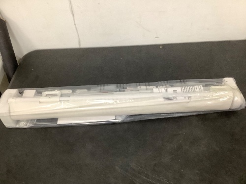 Retractable Safety Gate - Lot 9368