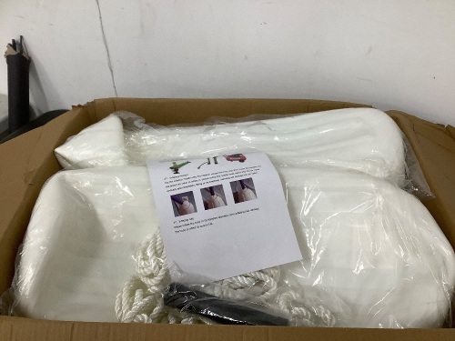 Set of 4 White Boat Fenders - Lot 9370